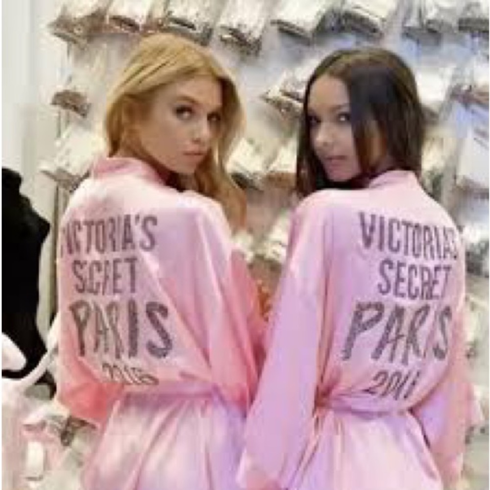 Limited Edition Victoria's Secret 2016 Pink Robe